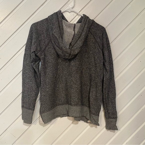 Sweatshirt - Picture 4 of 4